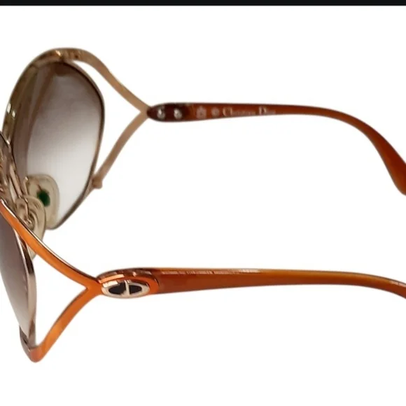 VintageChristian Dior 1980s Butterfly 2056 Sunglasses - Picture 2 of 7